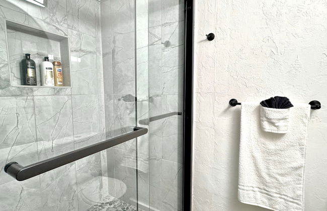 Updated Studio With Laundry Full Kitchen 36B - Photo 8