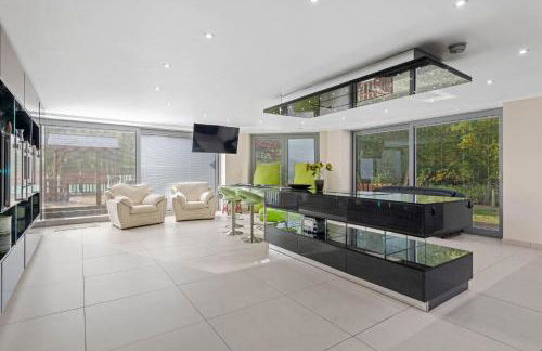 Home with Natural Mineral Spring Water near Stamford - Foto 17