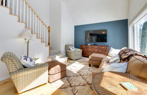 Breezy Point Cabin Deck with Golf Course Views! - Foto 4