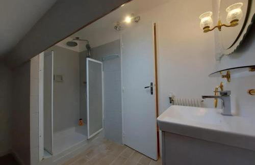 Maison spacieuse avec piscine à La Bazoche-Gouet - Foto 25