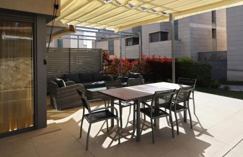 AT014 A pocos metros de la playa, equipamiento completo, piscina comunitaria - Foto 5