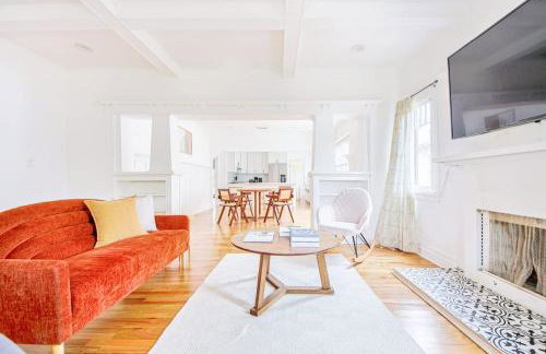 Inviting 3BR Home with Porch & Greenery - Photo 5