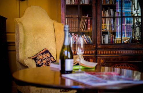 Great House - A Grand Georgian Retreat with Heated Outdoor Pool - Photo 31