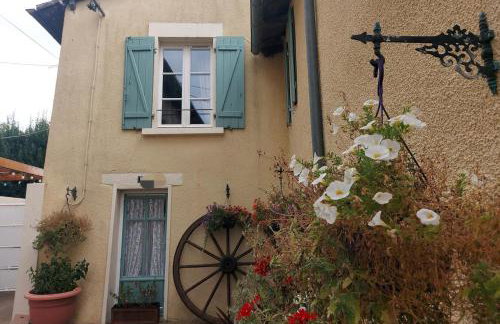 2Bed House Sleeps 4 - Parking Views 3min to Town - Foto 17