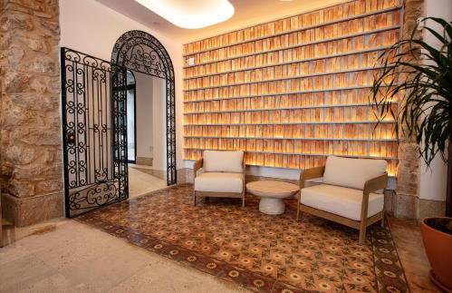 VELALMA -Edificio exclusivo de apartamentos turisticos en Centro histórico-JAEN - Foto 9