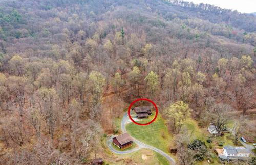 Mountain Views, Hot Tub, Firepit, dog friendly, EV connector - Foto 35