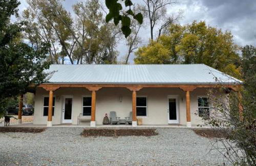 Lovely Vacation Rental on the Pecos River, New Mexico, for Tranquil Stays in Santa Fe - Foto 13