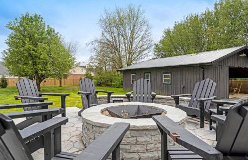 3BR Luxury Log Cabin Near Franklin - Foto 13