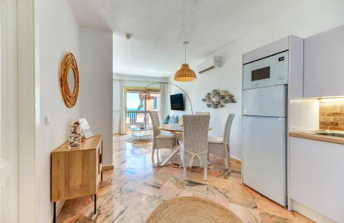 Sea Front Beach Studio Apartment - Foto 12