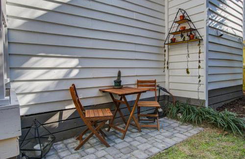 Historic 1880s Freeman Cottage Walk to King St - Foto 18