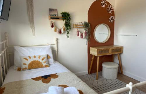 Family Home with Sauna & Garden - Foto 11