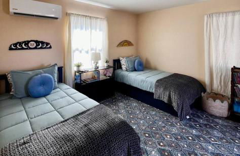 3 bd, Full kitchen, fenced yard, near Field of Dreams - Foto 18