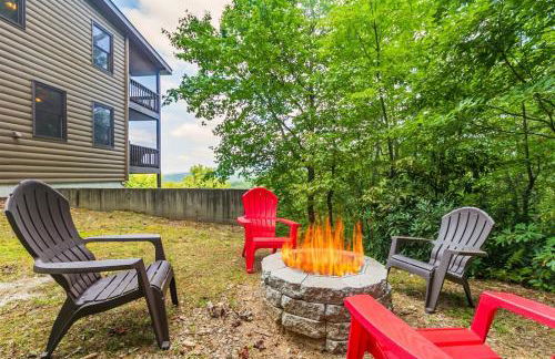 Hawks Hideaway - Full Mountain Views Game Room - Foto 3