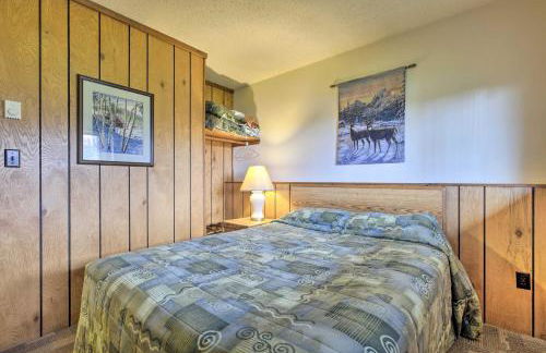 Upson Ski-InandSki-Out, End-Unit Cabin with Fireplace! - Foto 13