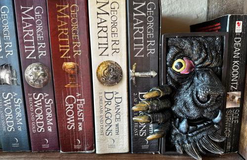 Coed Y Ddraig - themed 3 bedroom cottage, with bar & pool table - Photo 32