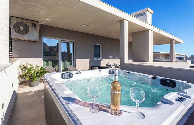 Luxury Modern Penthouse w Jacuzzi & Huge Terrace - Foto 46