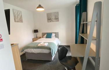 Blackberry House - Sleeps 6 with Parking and Netflix TV - Foto 9