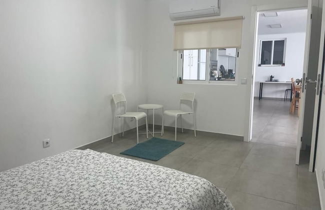 "room in Guest Room - Hostel Próximo A Praia P/ Surf Na Caparica" - Photo 4