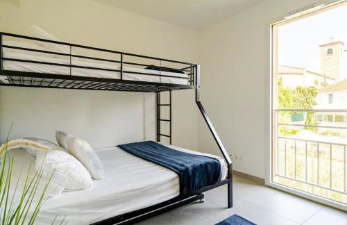 Newly Built Apartment with Pool, Walk to the Beach - Foto 27