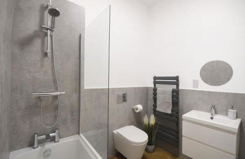 Northampton 3 Bed 3 Bathroom New Duplex Apartment - Photo 8