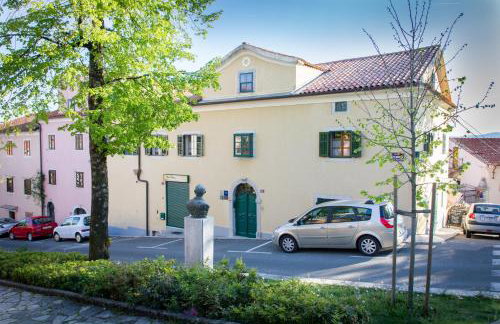 Apartments Villa Kastav in Old town center with sea view and parking - Photo 13