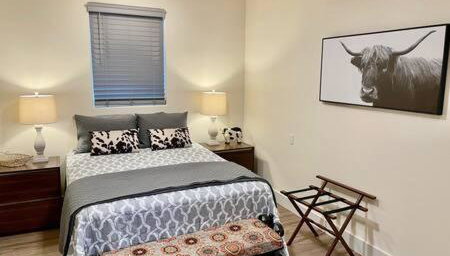 Crazy Cow Private HOT TUB BBQ Sleeps 2 - Foto 1