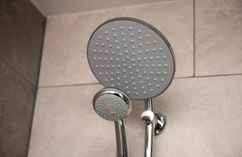 Large 4BDR House By Hyped Properties Short Term Rental Agency With Free Parking & Long Stays Shirebrook - Foto 29