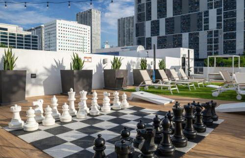 Miami Skyline Residences by Untitled Stay - Photo 9