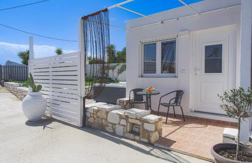 Irini's B & W house with jacuzzi - Photo 31