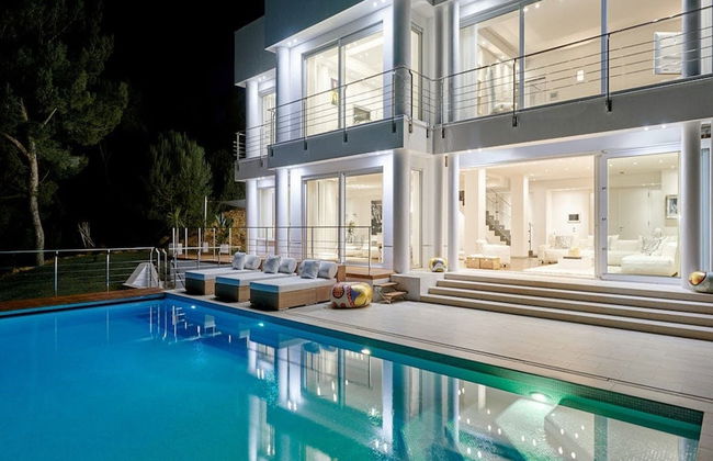 Lavish Villa With Infinity Pool and Views - Foto 26