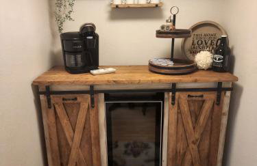 Chic Country Home in the Woods with Hot Tub - Foto 12