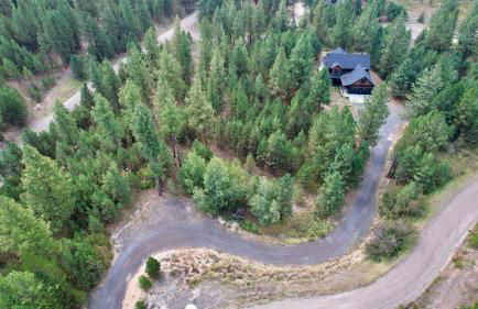 Camp 95 - Stunning Mountain Home - 4.5 Acres - Views - Hot Tub - Pet friendly - Private - Photo 8