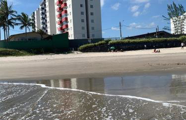 APTO PÉ na AREIA com Piscina - Centro Itanhaem - Foto 31