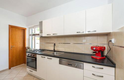 Villa Petmat - with private pool and 6 bedrooms - Photo 35