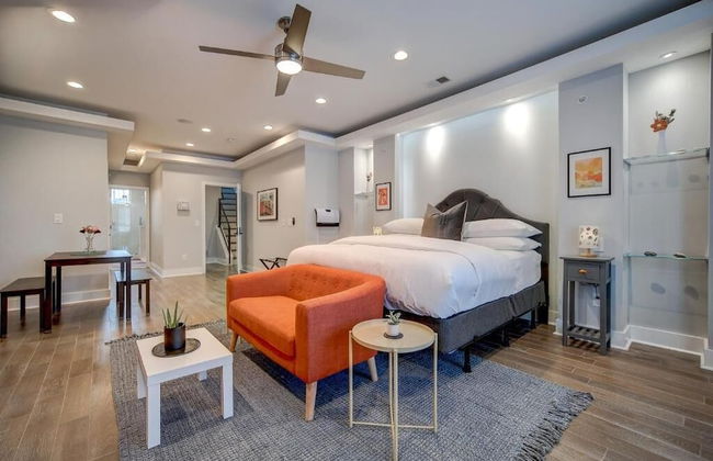 Artsy Hidden Gem II - Photo 3