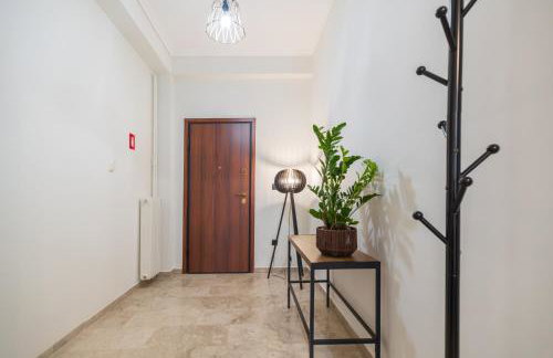 Entire, spacious, spotless apartment, in Ilioupoli, Greece - Foto 43