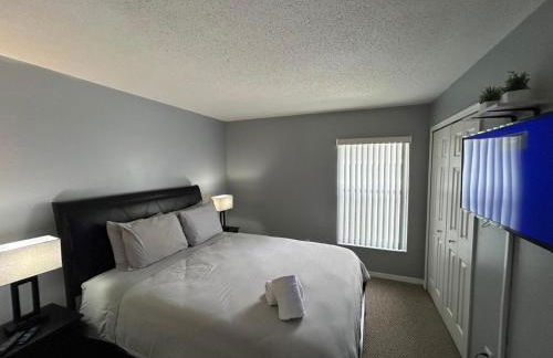 4 bed pool home close to Disney - Foto 12