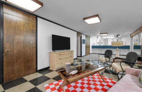 The Nifty Fifties in a Quiet Location - Foto 19