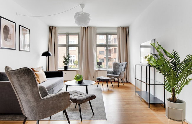 Constantin - Chic 2-bdr Apt With Balcony - Foto 1