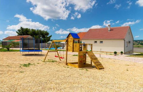 Gorgeous Home In Benkovac With Wifi - Foto 12