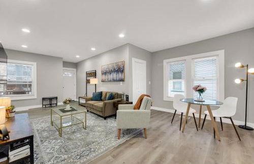 Family-owned 3BR in Larchmere Near Hospitals with Parking - Foto 4