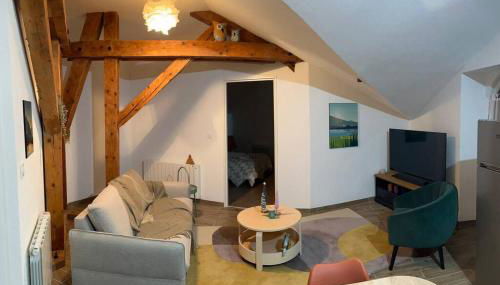 Très beau F2 au cœur du village - Foto 2