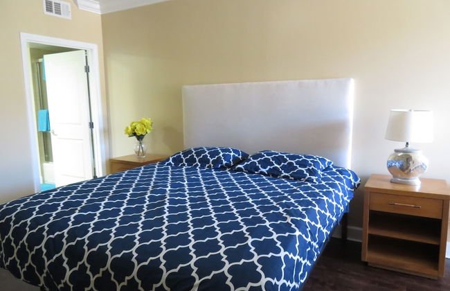 2 Bed 2 Bath in Studio City - Foto 30