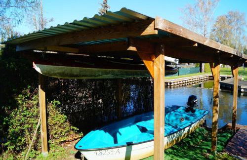 Ferienhäuschen direkt am Wasser inklusive 2 Boote - Foto 5