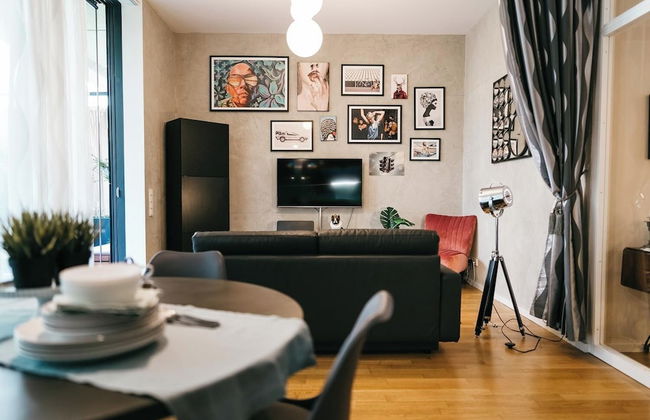 YoHome - Luxury Downtown Apartment - Photo 46