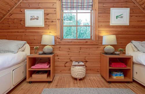 Scandi Cabin in Heart of Anglesey with Parking - Photo 22