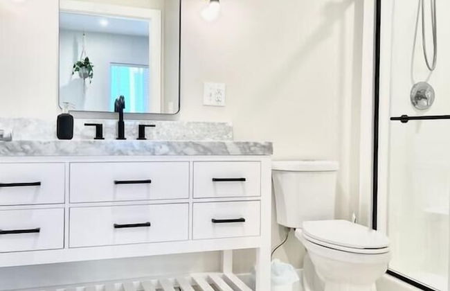 Collins Avenue 26 - Photo 25