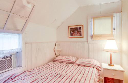 Walk to Lake Historic Lakeside Marblehead Cottage - Foto 13