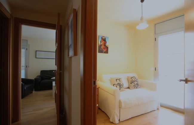 Mazi Apartments Downtown - Photo 20