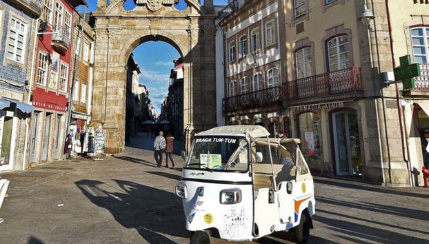 Braga Tuk-Tuk Tour - Foto 2
